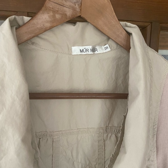 Vest - Picture 3 of 3